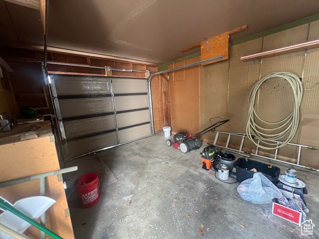 819 CASTLE GATE CIR, Helper, UT 84526