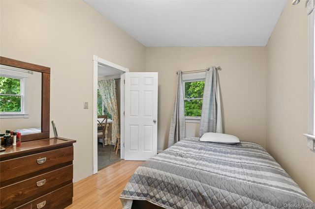 350 S Greene Avenue, Lindenhurst, NY 11757