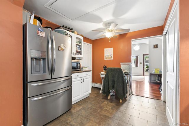 350 S Greene Avenue, Lindenhurst, NY 11757