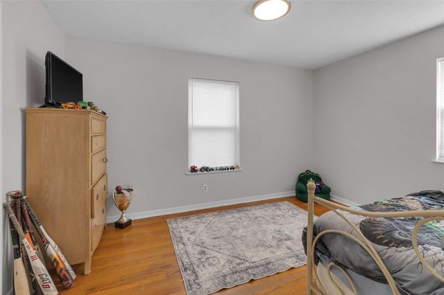 617 Catalpa Street, Angleton, TX 77515