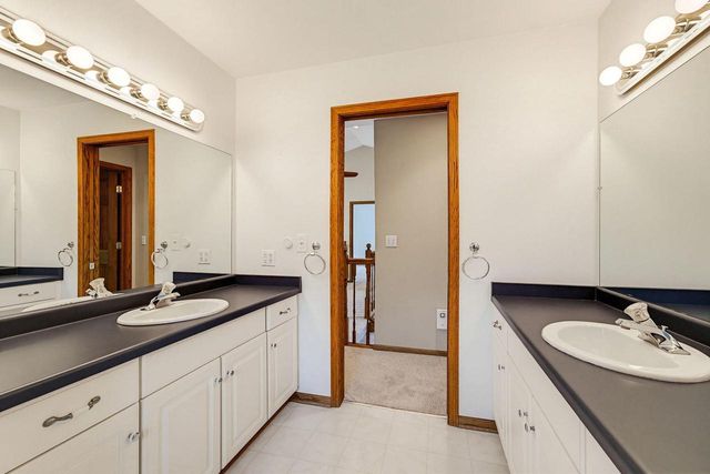 W220N11412 Amy Belle ROAD, Germantown, WI 53022