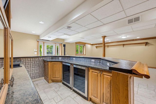 W220N11412 Amy Belle ROAD, Germantown, WI 53022