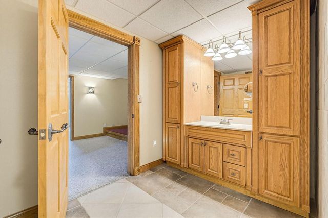 W220N11412 Amy Belle ROAD, Germantown, WI 53022