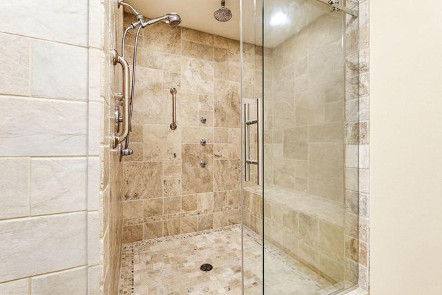 W220N11412 Amy Belle ROAD, Germantown, WI 53022