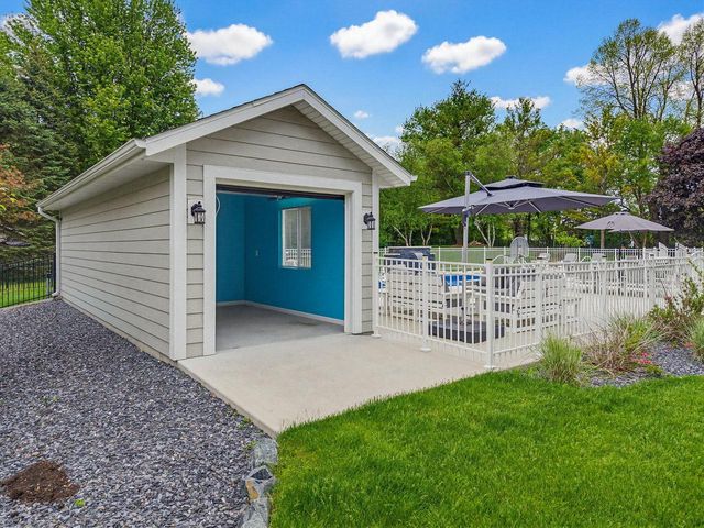 W220N11412 Amy Belle ROAD, Germantown, WI 53022