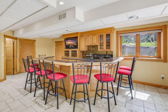 W220N11412 Amy Belle ROAD, Germantown, WI 53022