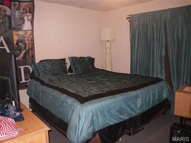 11276-11278 Liana Lane, St Ann, MO 63074