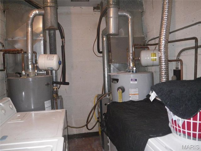 11276-11278 Liana Lane, St Ann, MO 63074