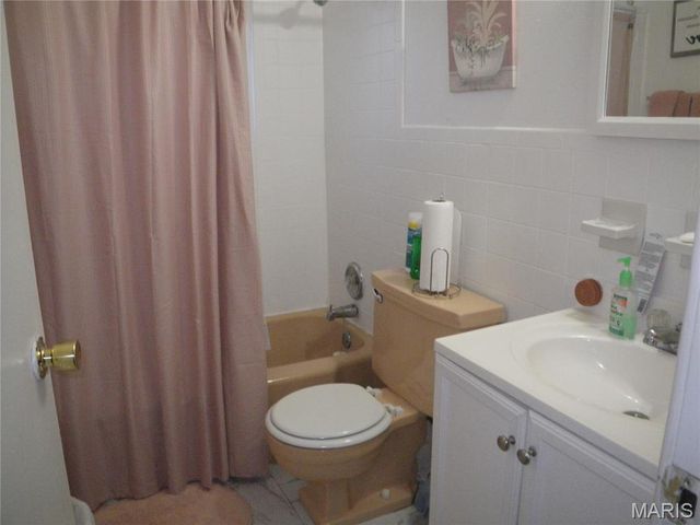 11276-11278 Liana Lane, St Ann, MO 63074