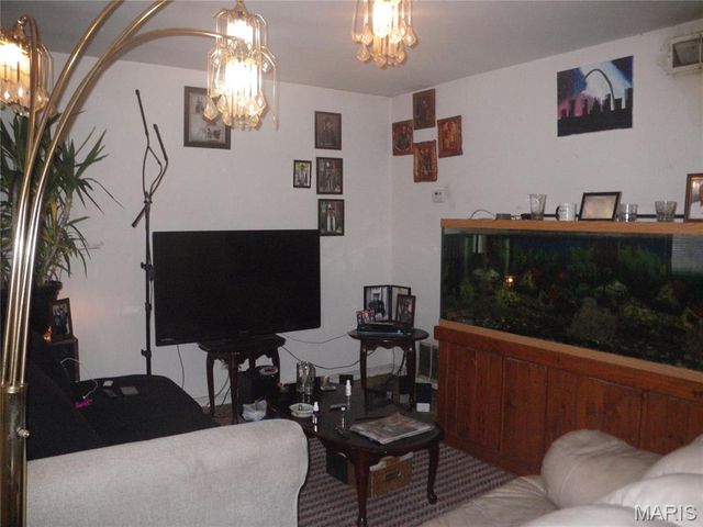 11276-11278 Liana Lane, St Ann, MO 63074