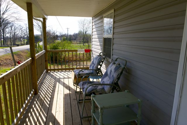 1725 Fairfield Rd, Westmoreland, TN 37186