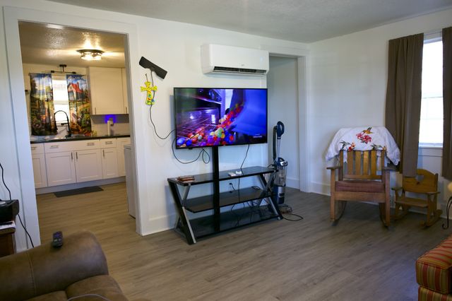 1725 Fairfield Rd, Westmoreland, TN 37186