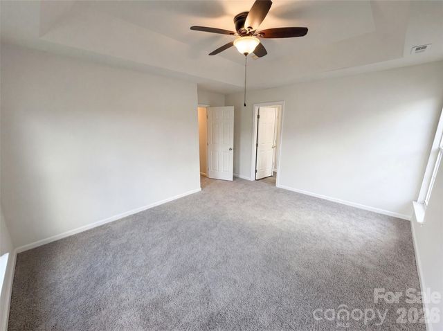 11805 Guildhall Lane, Charlotte, NC 28213