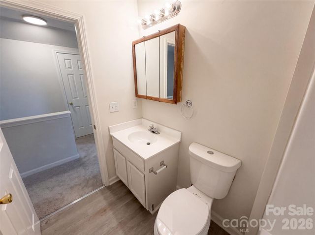 11805 Guildhall Lane, Charlotte, NC 28213
