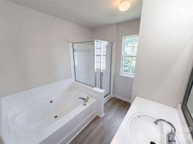 11805 Guildhall Lane, Charlotte, NC 28213