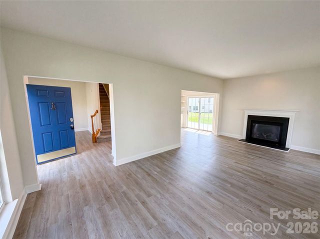 11805 Guildhall Lane, Charlotte, NC 28213
