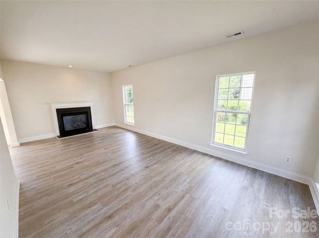 11805 Guildhall Lane, Charlotte, NC 28213