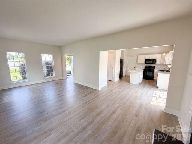 11805 Guildhall Lane, Charlotte, NC 28213