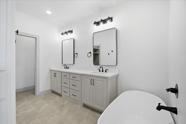 1115 N 6th Street, Wolfforth, TX 79382