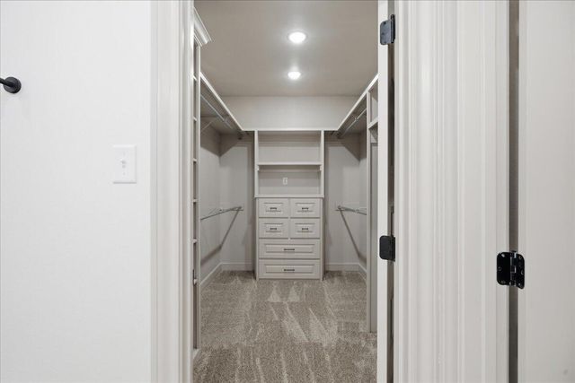 1115 N 6th Street, Wolfforth, TX 79382