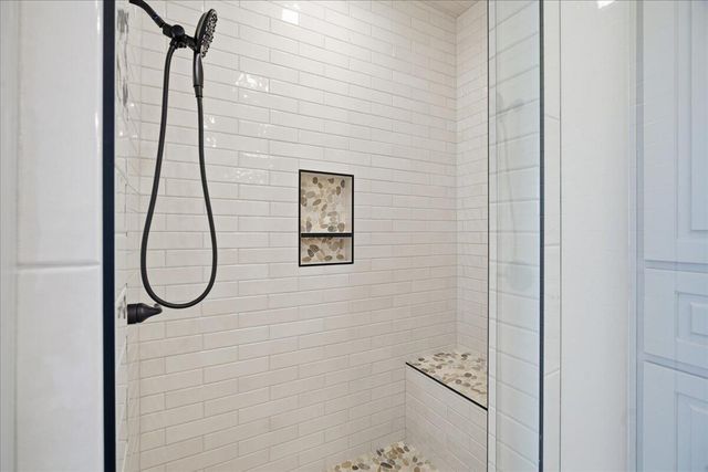 1115 N 6th Street, Wolfforth, TX 79382