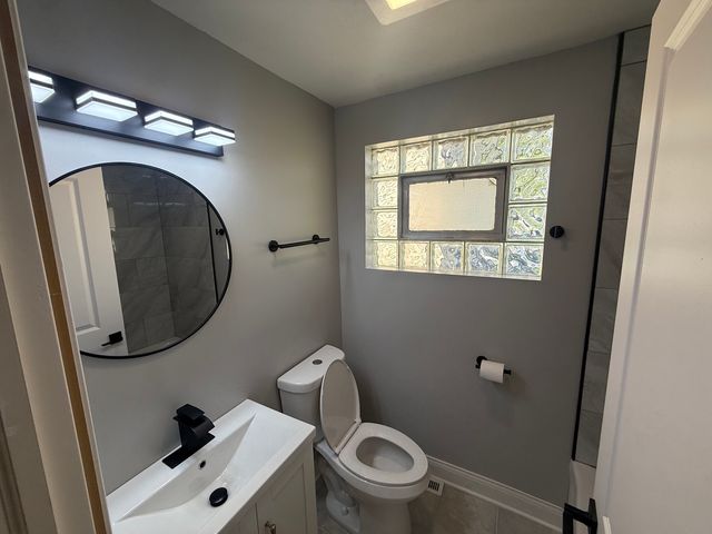 1234 W 97th Place, Chicago, IL 60643