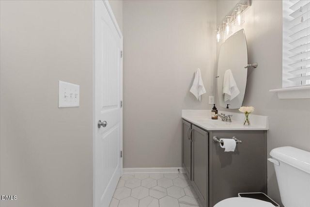 819 Lake Artesia Lane, Fuquay Varina, NC 27526