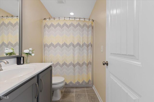 819 Lake Artesia Lane, Fuquay Varina, NC 27526