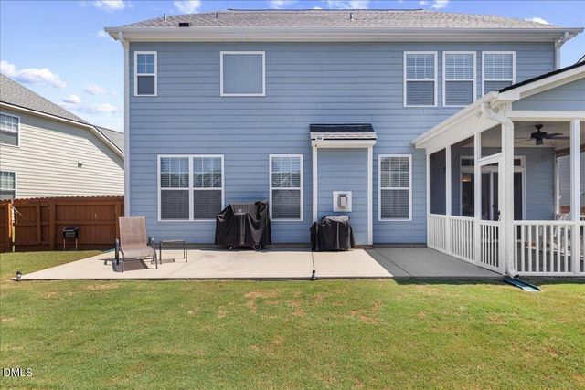 819 Lake Artesia Lane, Fuquay Varina, NC 27526