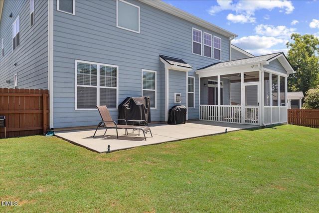 819 Lake Artesia Lane, Fuquay Varina, NC 27526