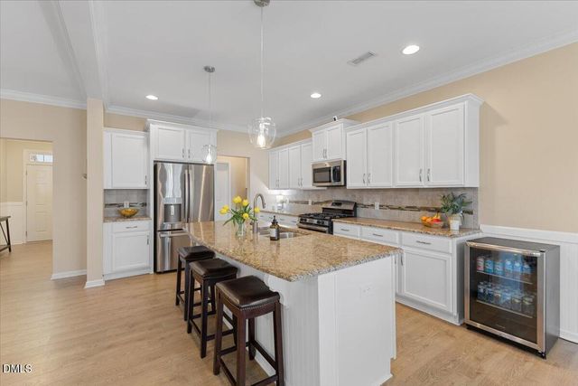 819 Lake Artesia Lane, Fuquay Varina, NC 27526