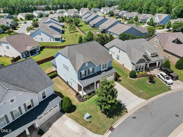 819 Lake Artesia Lane, Fuquay Varina, NC 27526