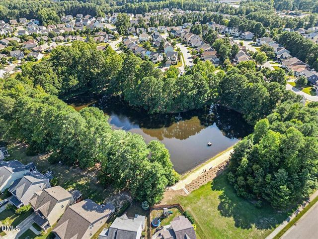 819 Lake Artesia Lane, Fuquay Varina, NC 27526