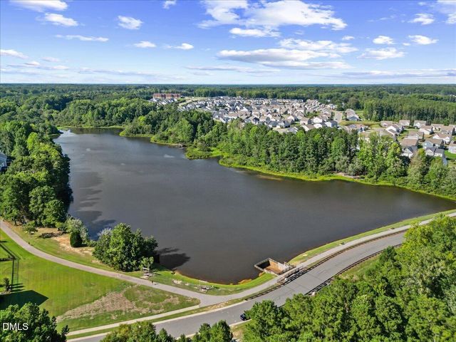 819 Lake Artesia Lane, Fuquay Varina, NC 27526