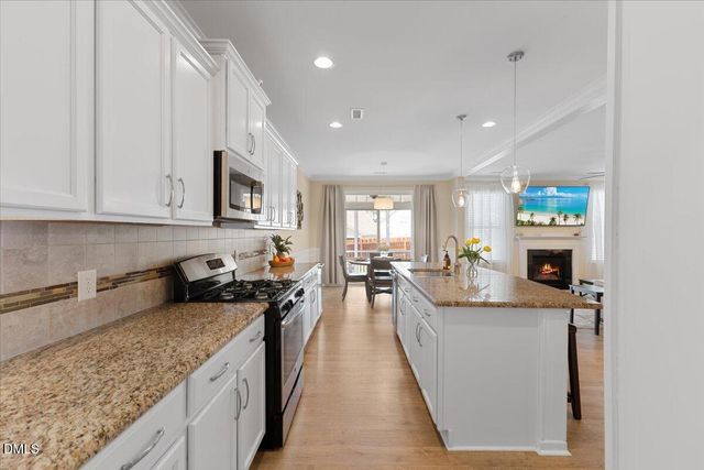 819 Lake Artesia Lane, Fuquay Varina, NC 27526