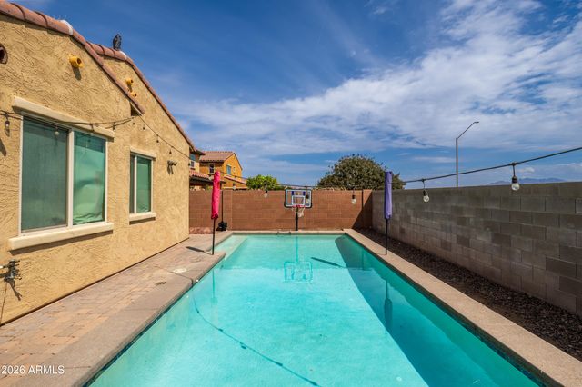 18575 W PUEBLO Avenue, Goodyear, AZ 85338