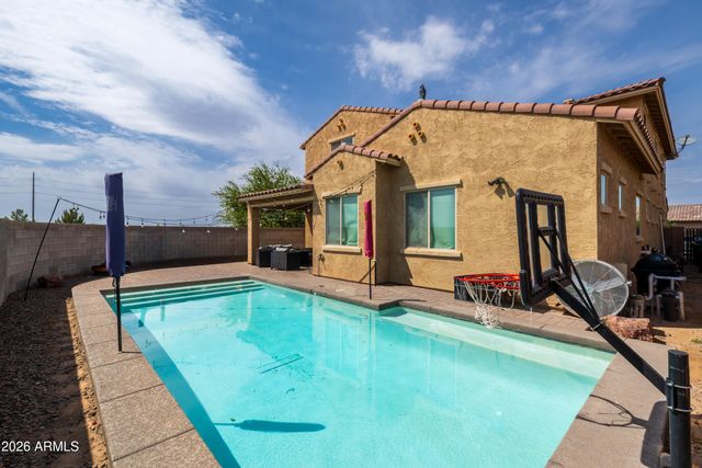 18575 W PUEBLO Avenue, Goodyear, AZ 85338