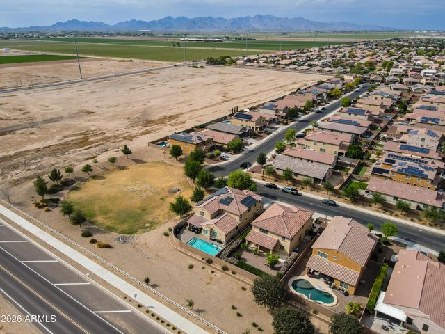 18575 W PUEBLO Avenue, Goodyear, AZ 85338