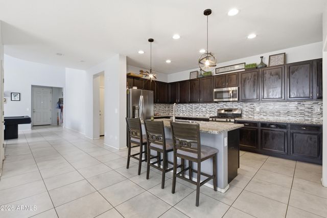 18575 W PUEBLO Avenue, Goodyear, AZ 85338