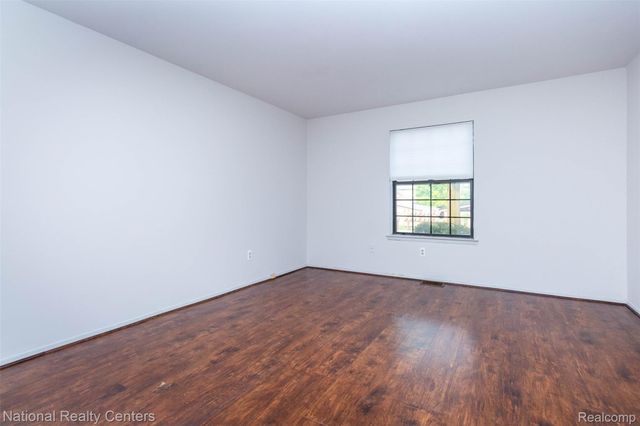 29820 Indian Trail, Farmington Hills, MI 48331