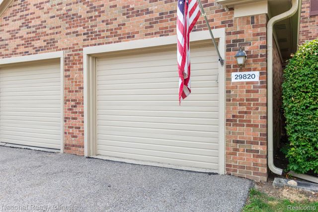 29820 Indian Trail, Farmington Hills, MI 48331