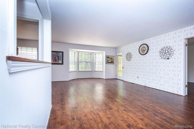 29820 Indian Trail, Farmington Hills, MI 48331