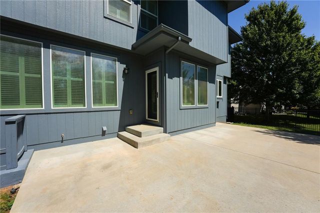 16315 W 171st Street, Olathe, KS 66062