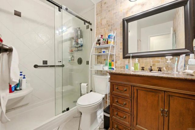 678 Douglas Avenue, San Marcos, CA 92069