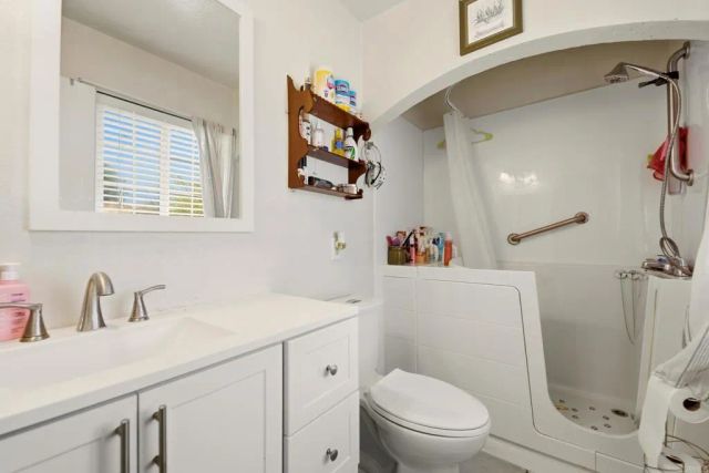 678 Douglas Avenue, San Marcos, CA 92069