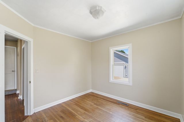 306 S 14th Avenue, Marshalltown, IA 50158