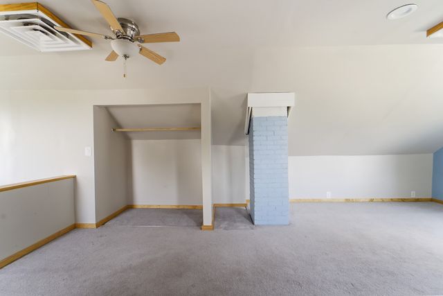 306 S 14th Avenue, Marshalltown, IA 50158