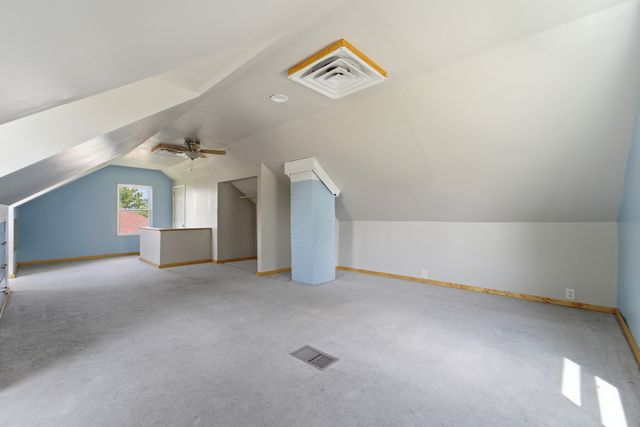 306 S 14th Avenue, Marshalltown, IA 50158