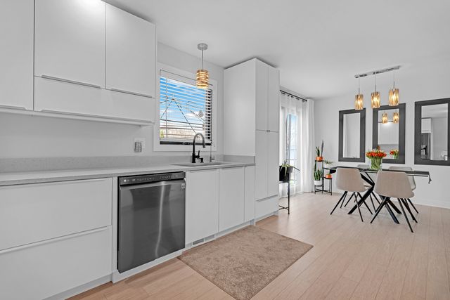 1613 Fairway Lane, Naperville, IL 60565