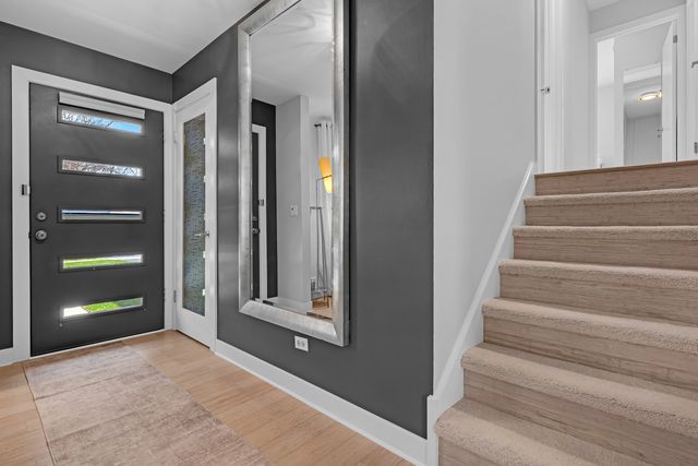 1613 Fairway Lane, Naperville, IL 60565